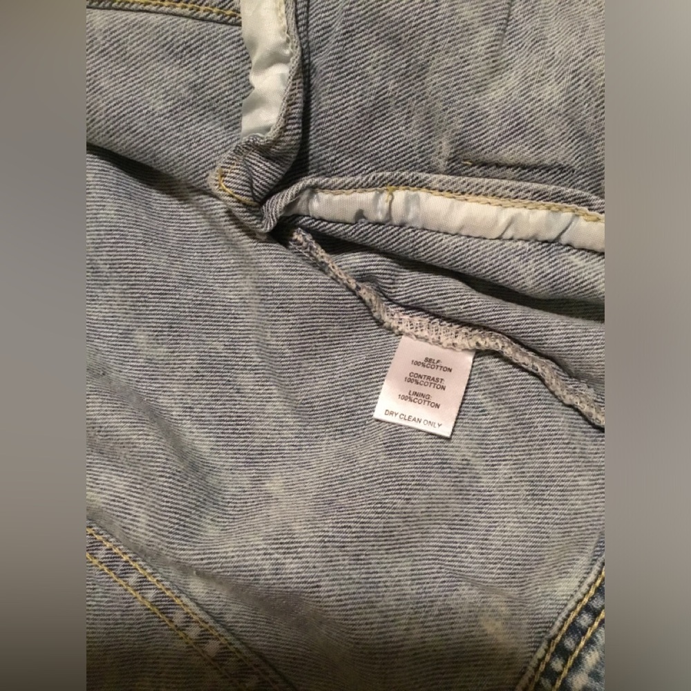 Distressed Jean Jacket - Picture 4 of 5